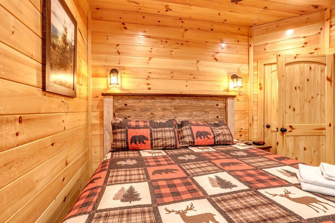 Gatlinburg Cabin With Private Hot Tub By Staycating Exterior foto